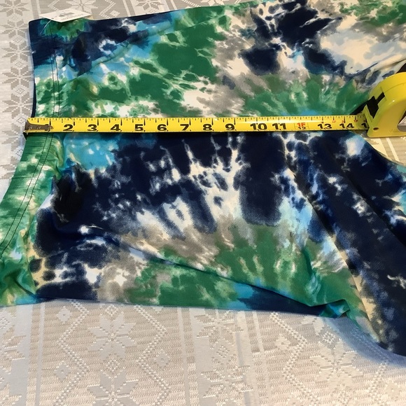 Capris Women’s 3XL-5XL Elastic Waistband Ocean Tie-Dye Pattern - Picture 4 of 8